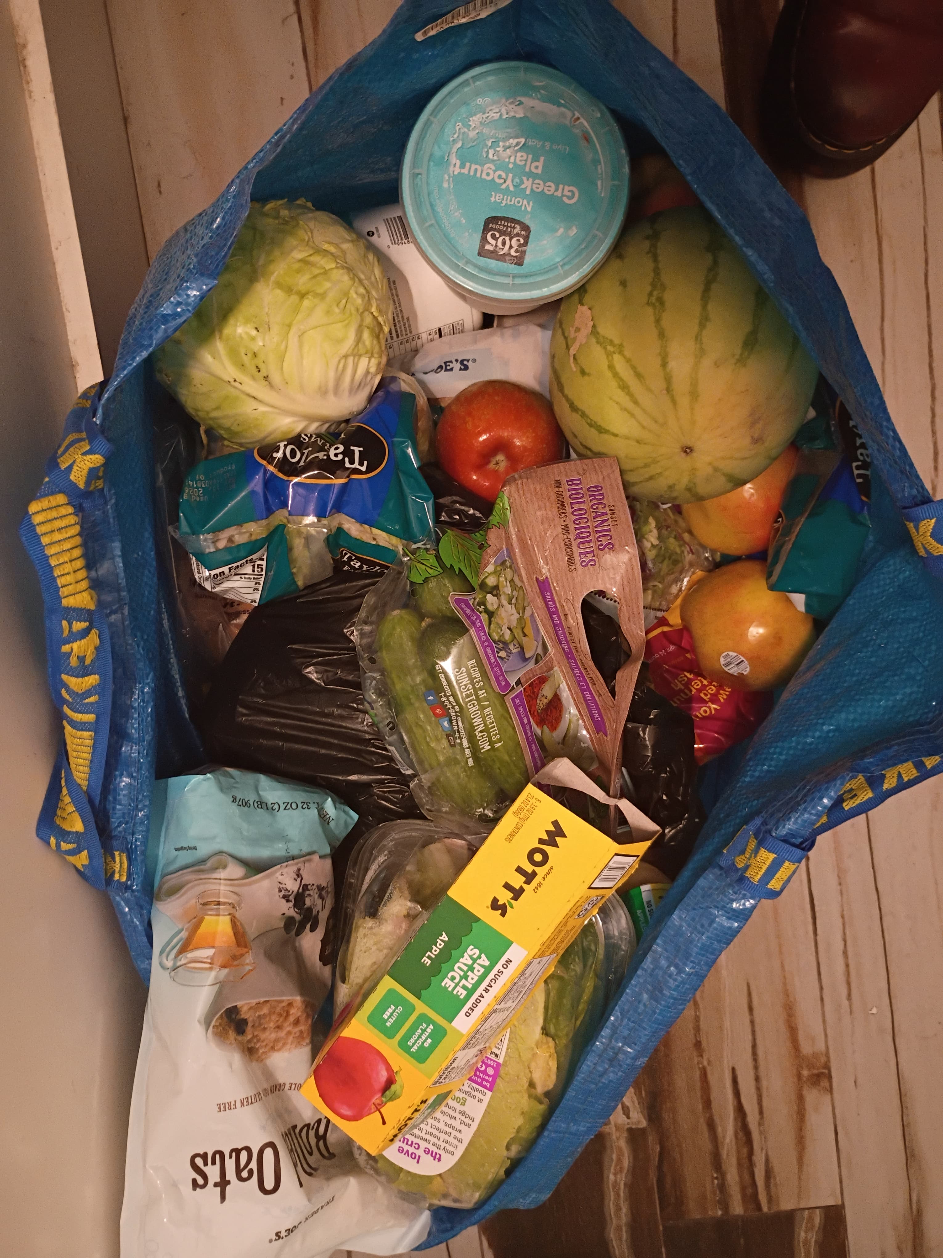 Feed item photo