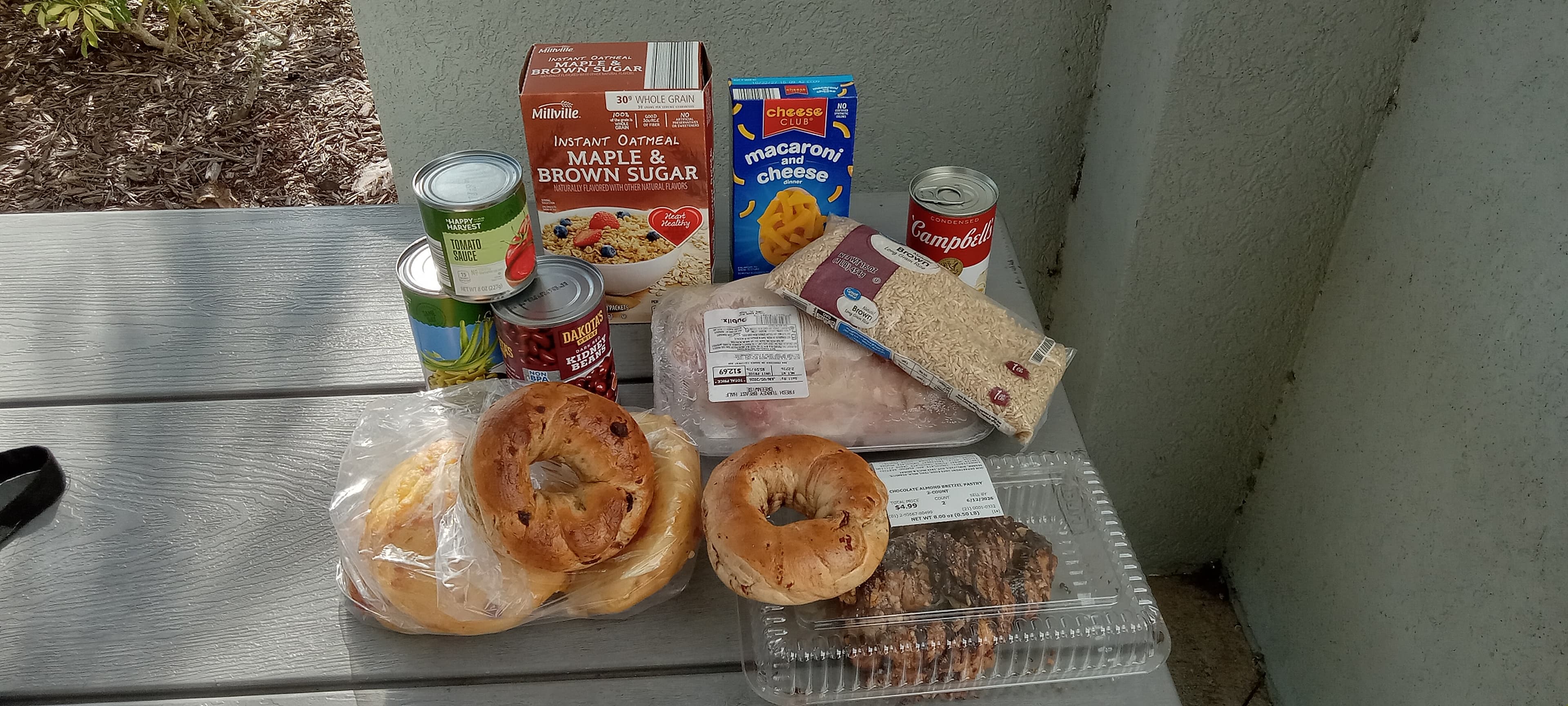 Feed item photo