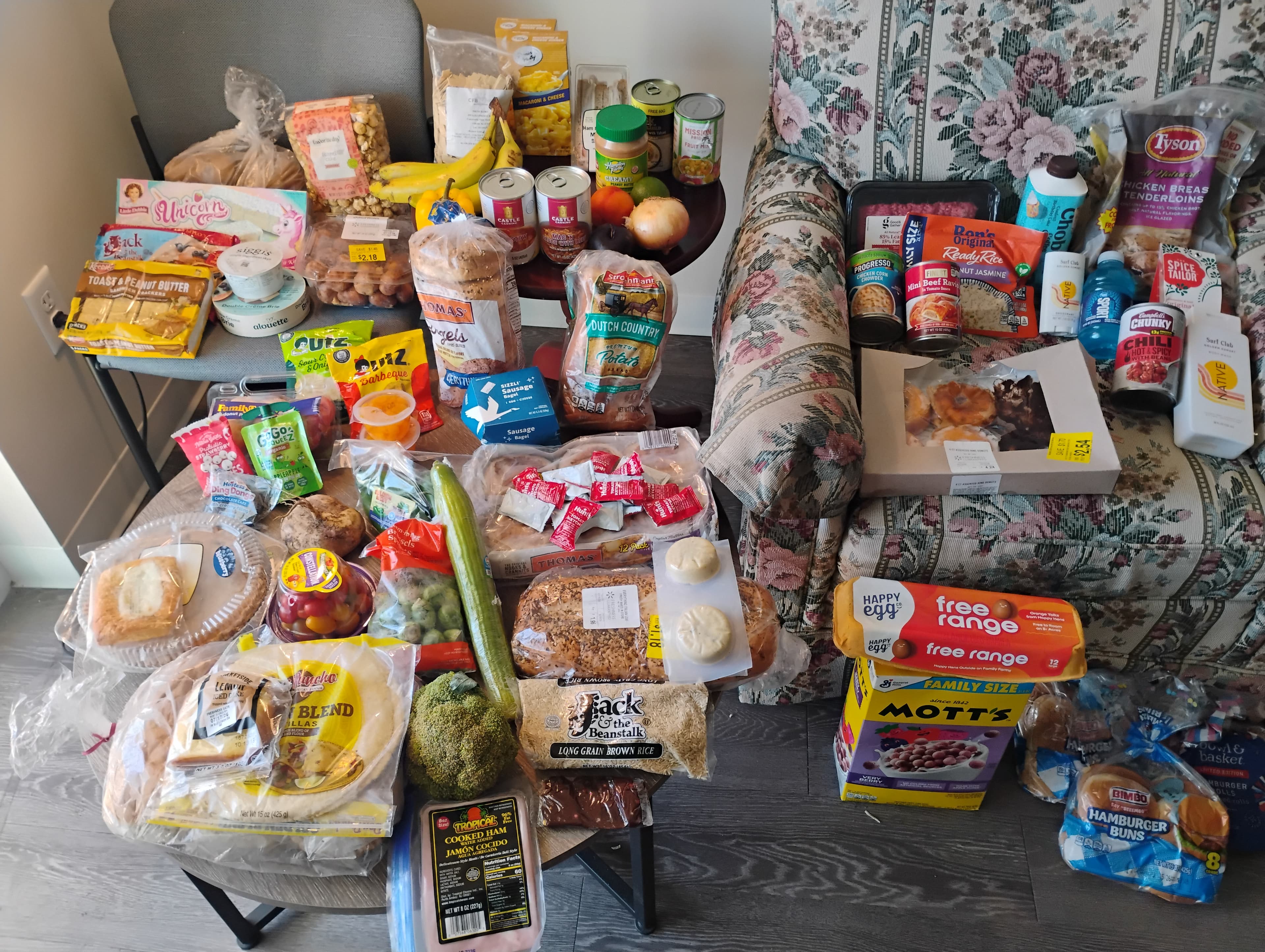 Feed item photo