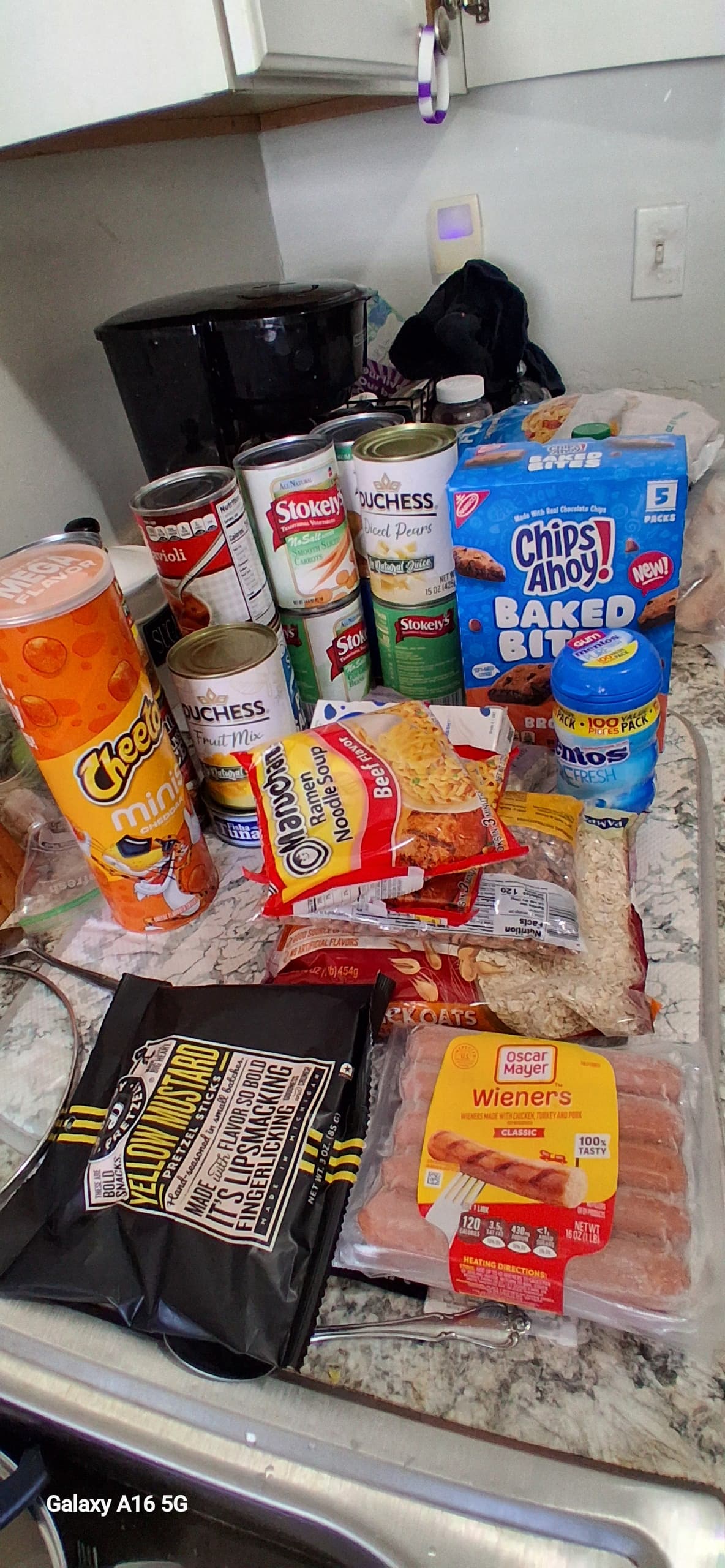 Feed item photo